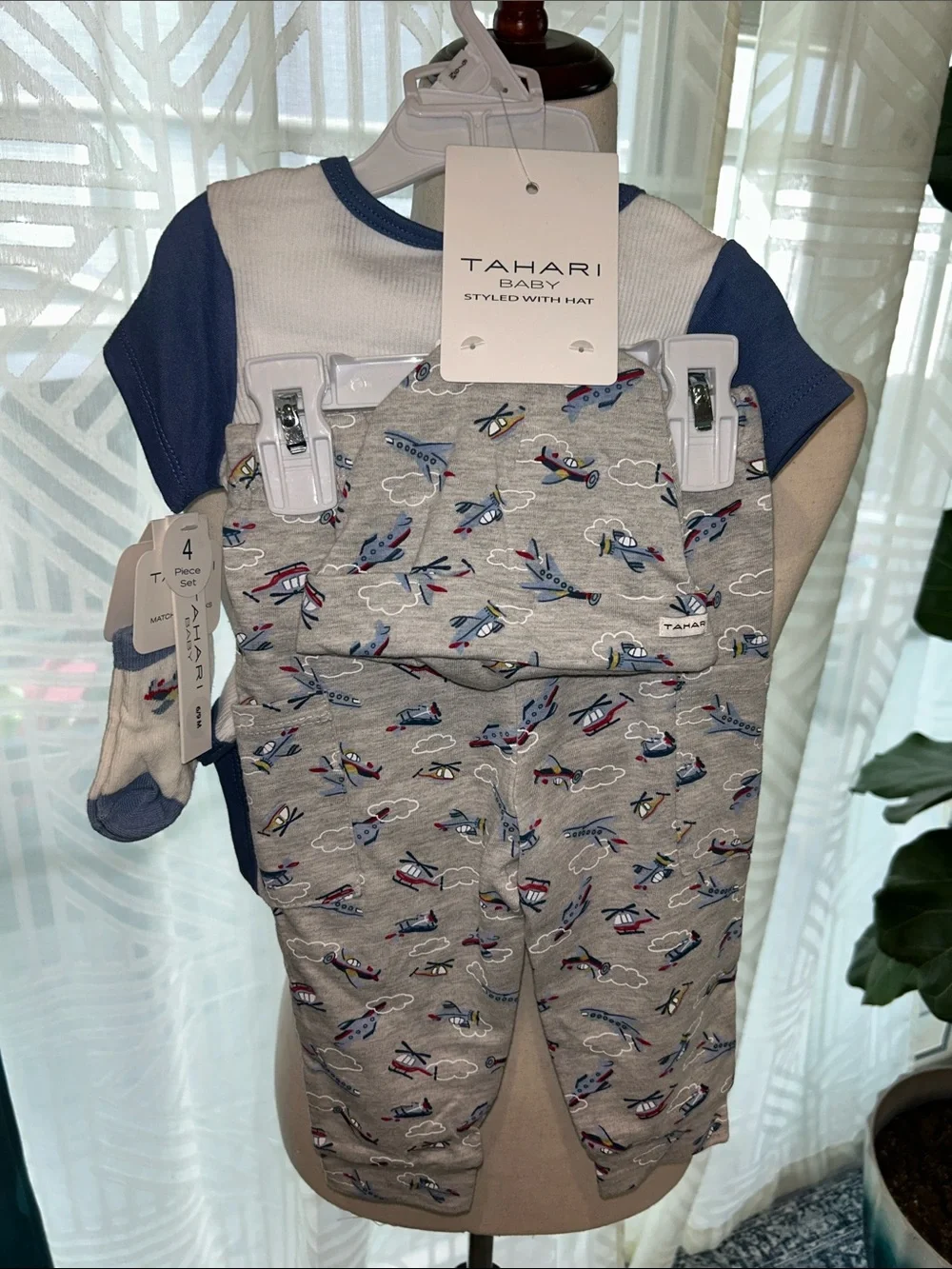Tahari nwt piece
